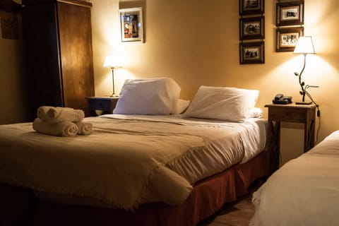 Classic Quadruple Room | In-room safe, free WiFi, bed sheets