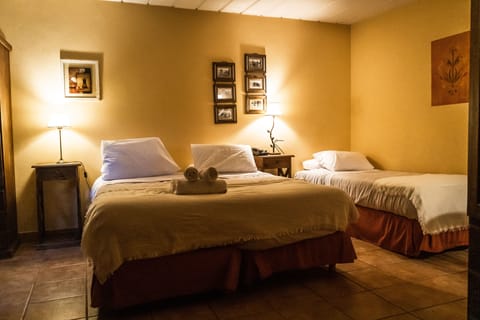 Classic Quadruple Room | In-room safe, free WiFi, bed sheets