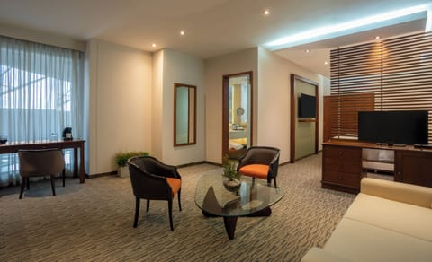 Junior Suite, 1 Bedroom | Premium bedding, minibar, in-room safe, desk