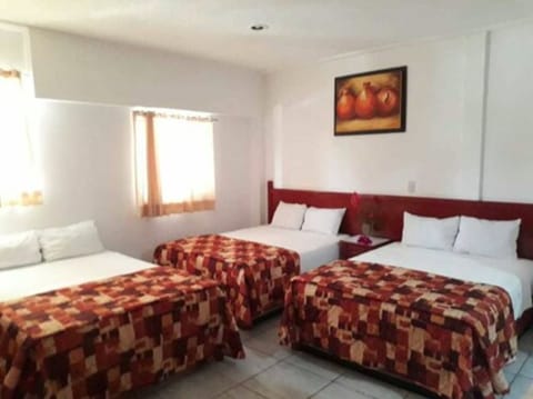Superior Triple Room | In-room safe, desk, iron/ironing board, free WiFi
