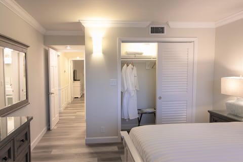 Executive Suite, 2 Bedrooms, Marina View | 1 bedroom, premium bedding, down comforters, Tempur-Pedic beds