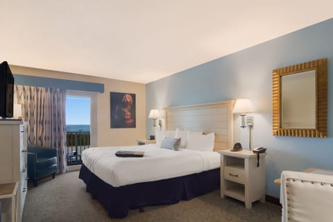 Grand Room, 1 King Bed, Balcony, Ocean View | Egyptian cotton sheets, premium bedding, down comforters, pillowtop beds