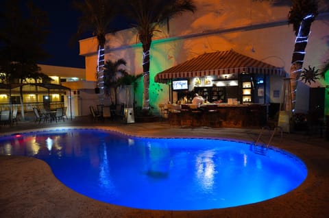 Outdoor pool, sun loungers