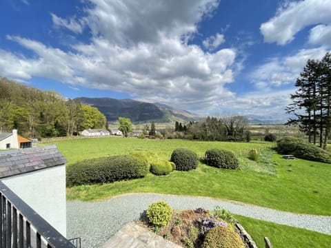 Lovely Lakeland views from your private patio