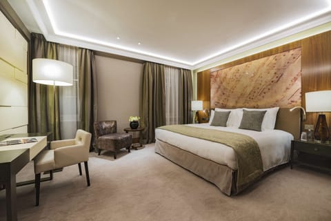 Superior Room, Courtyard View | Premium bedding, minibar, in-room safe, desk