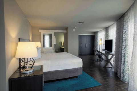Grand Suite, 1 King Bed (Intracoastal) | Premium bedding, down comforters, pillowtop beds, in-room safe