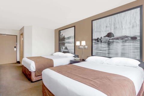 Standard Room, 2 Queen Beds | Room amenity