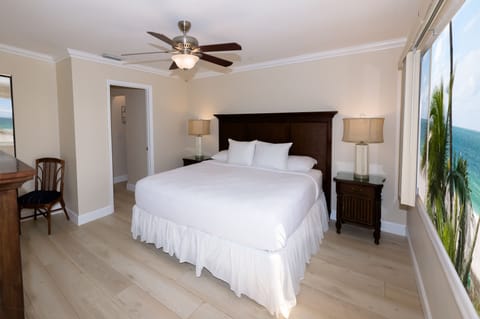 Sand Castle Penthouse | Premium bedding, pillowtop beds, individually decorated