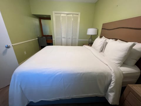 Suite, 1 Bedroom | Iron/ironing board, free WiFi, bed sheets