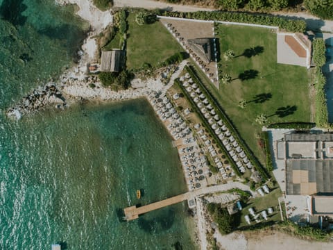 Private beach nearby, free beach shuttle, sun loungers, beach umbrellas