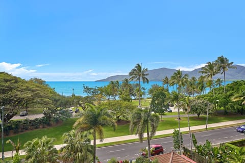 Deluxe Apartment, 3 Bedrooms, 2 Bathrooms, Ocean View | Beach/ocean view