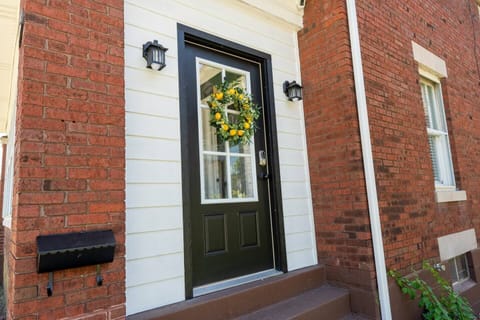 No fumbling with keys; self-check-in is available with a digital keypad smart lock.