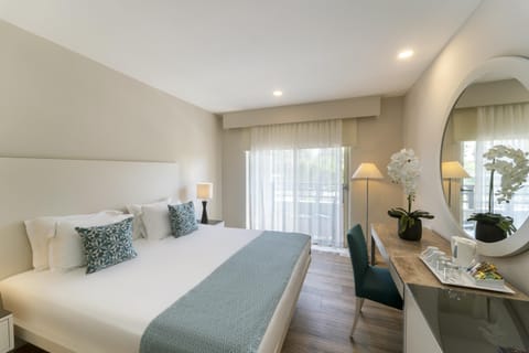 Standard Double or Twin Room | Premium bedding, free minibar, in-room safe, desk