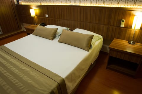 Luxury Double Room, 1 Double Bed | Minibar, laptop workspace, blackout drapes, free WiFi