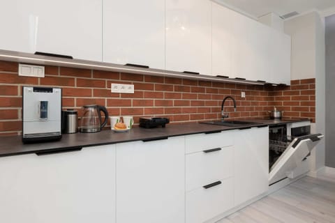 Modern, fully equipped kitchenette.