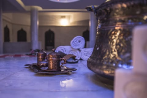 Couples treatment rooms, sauna, Turkish bath, body treatments