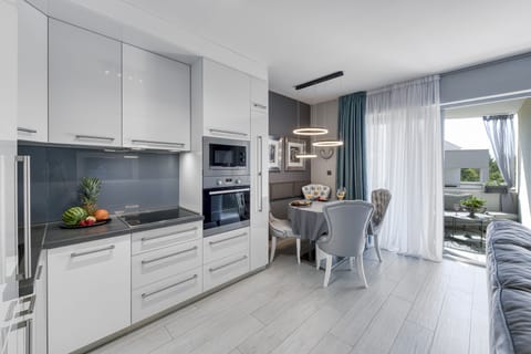 Apartment | Private kitchen | Fridge, microwave, oven, stovetop