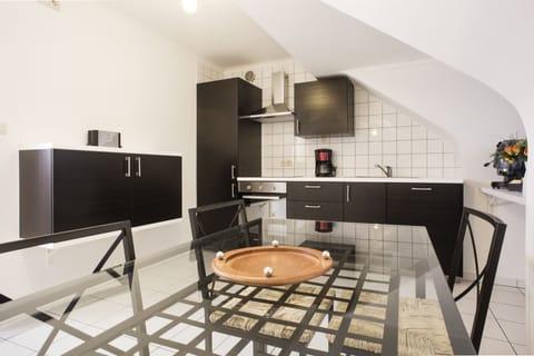 Comfort Apartment, 1 Bedroom | Private kitchen | Fridge, microwave, coffee/tea maker, electric kettle