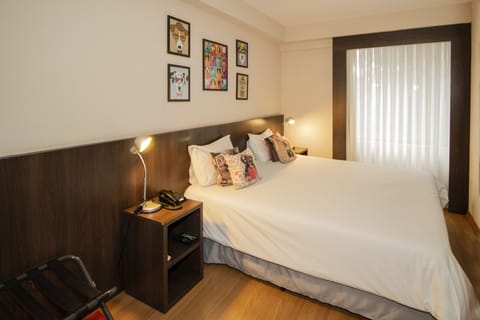 Economy Double Room, 1 Double Bed | Hypo-allergenic bedding, minibar, in-room safe, desk