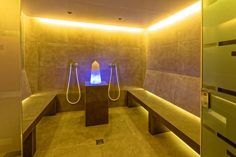 Sauna, steam room, Turkish bath, hot stone massages, facials
