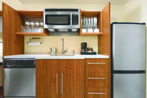 Fridge, microwave, dishwasher, coffee/tea maker