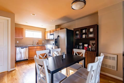 Full Kitchen and Dining Area