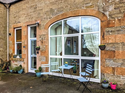 Outdoor area | Saddlers Cottage, Melrose