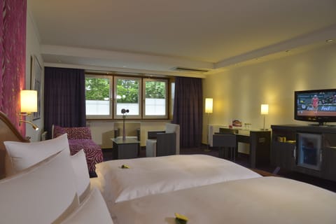 Superior Double Room | Down comforters, minibar, in-room safe, individually furnished