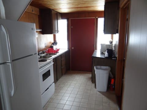 Premier Chalet (6 Doubles) | Private kitchenette | Fridge, coffee/tea maker