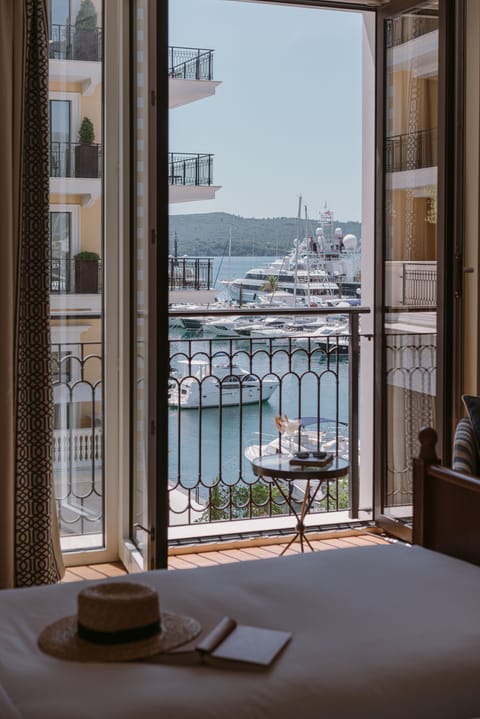 1 Bedroom Suite Bay View Balcony Venezia | View from room