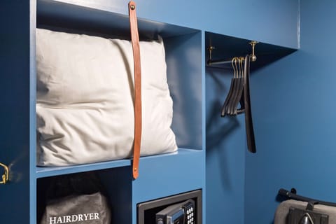 Standard Room, 2 Twin Beds, Non Smoking | Premium bedding, minibar, individually decorated, individually furnished
