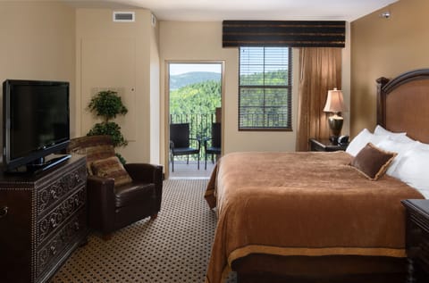 Superior Room, 1 King Bed, Balcony | In-room safe, individually furnished, desk, blackout drapes