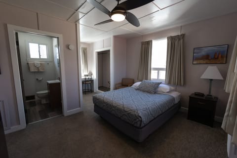 Junior Single Room, 1 Queen Bed | Egyptian cotton sheets, premium bedding, desk, blackout drapes