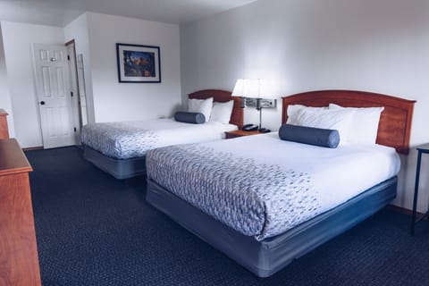 Double Room, 2 Queen Beds | Egyptian cotton sheets, premium bedding, desk, blackout drapes