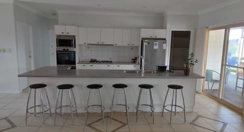 Panoramic House, 3 Bedrooms, Balcony (Entire 3 Bedroom Holiday House) | Private kitchen | Full-size fridge, microwave, oven, stovetop