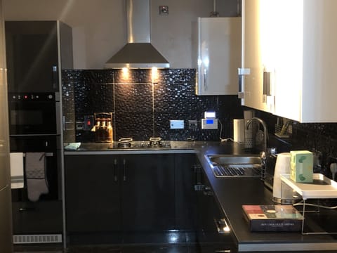 House | Private kitchen | Fridge, microwave, oven, stovetop