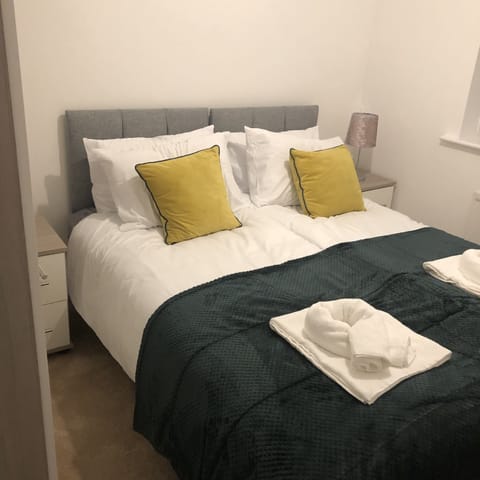 House | 3 bedrooms, free WiFi, bed sheets