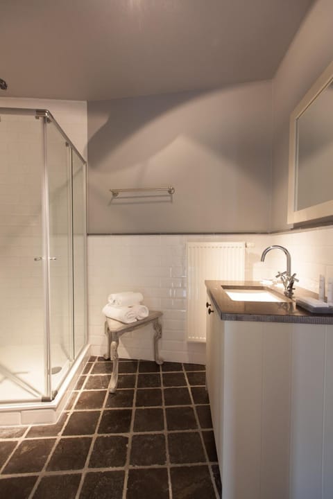 Shower, free toiletries, hair dryer, bathrobes