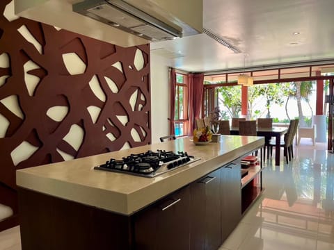 Villa, 5 Bedrooms | Private kitchen | Fridge, microwave, coffee/tea maker, highchair