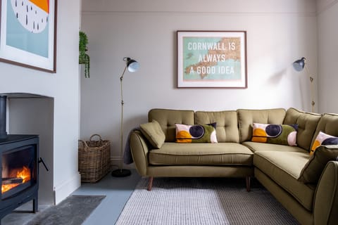 A warm welcome to Mordros House