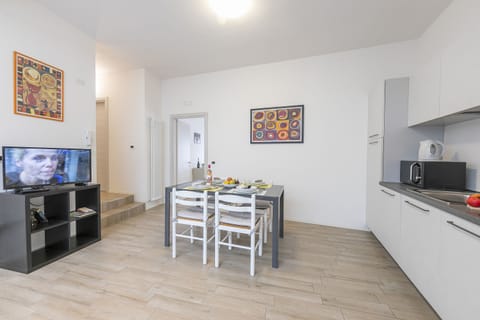 Family Apartment, 2 Bedrooms (Arco Rocks 1) | Private kitchen | Fridge, microwave, stovetop, dishwasher