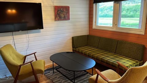 Superior Cabin | Individually decorated, individually furnished, free WiFi, bed sheets