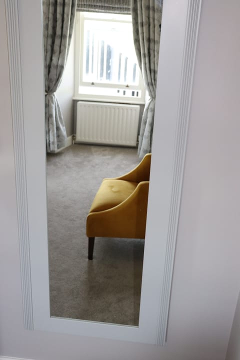 Classic Double Room, Sea View | Down comforters, desk, free WiFi