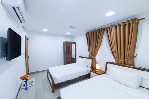 Deluxe Twin Room | Desk, free WiFi, bed sheets