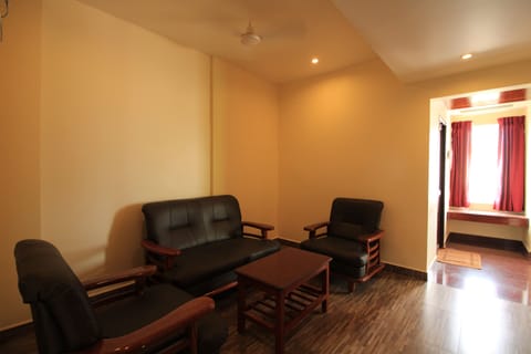 Superior Room | Desk, laptop workspace, free WiFi, bed sheets