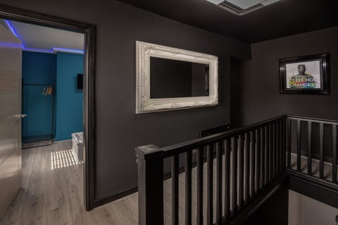 Luxury Apartment, Private Bathroom (Town View Apartment) | Interior