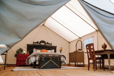 Glamping tents | Living area | Fireplace