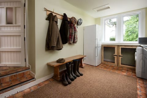 Pirnie Cottage - boot room and utility area