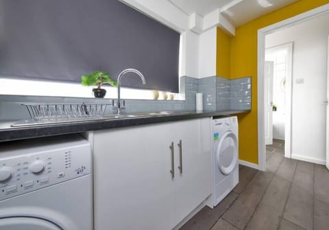 8c4890ab 7db3 4bf9 8ac5 fdb025e7ccee