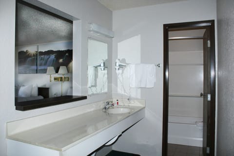 Studio Suite, 2 Queen Beds, Non Smoking | Bathroom | Eco-friendly toiletries, hair dryer, towels